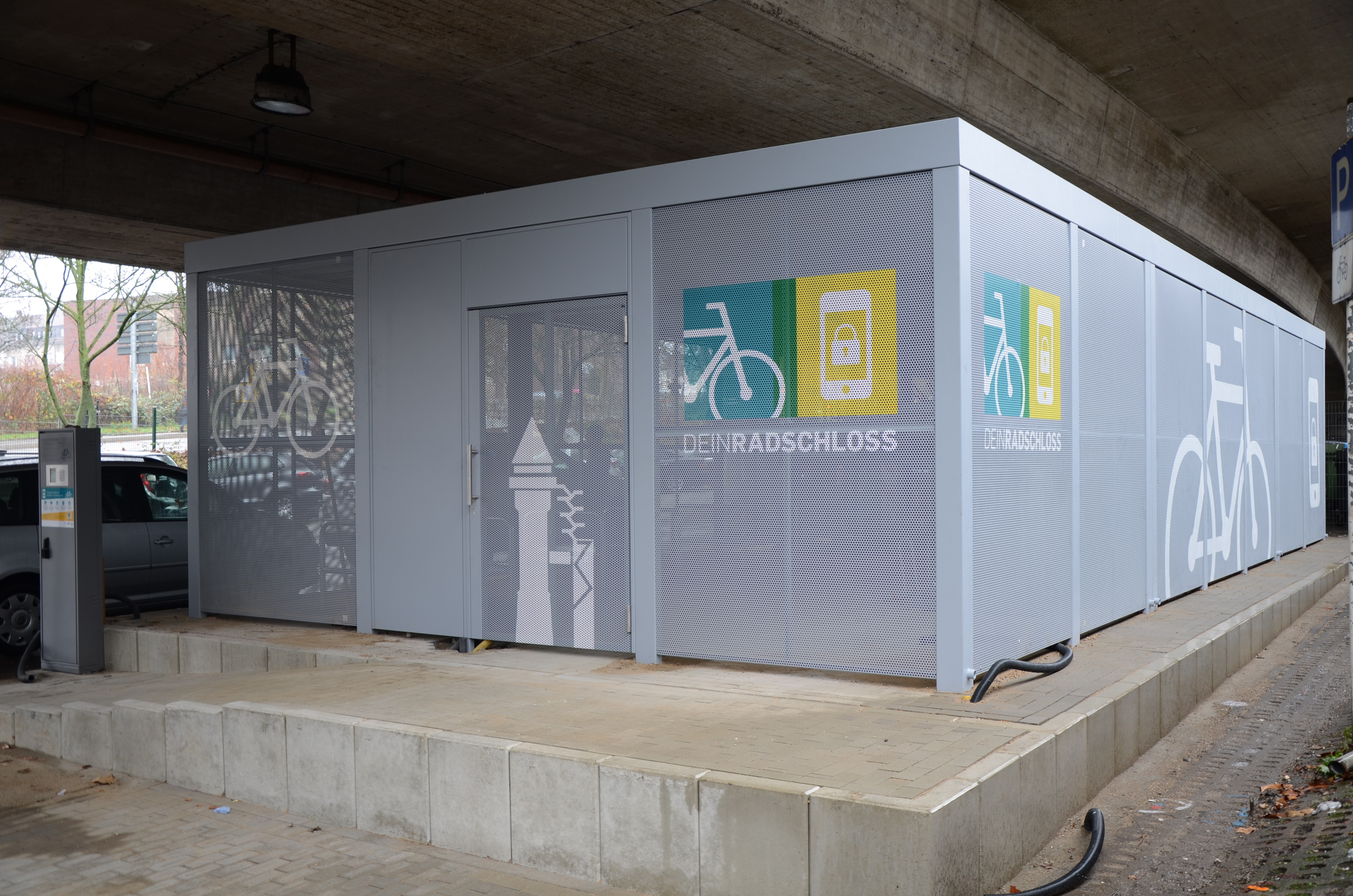 Dein Radschloss in Essen: Neue Fahrradboxen an der Mobilstation
